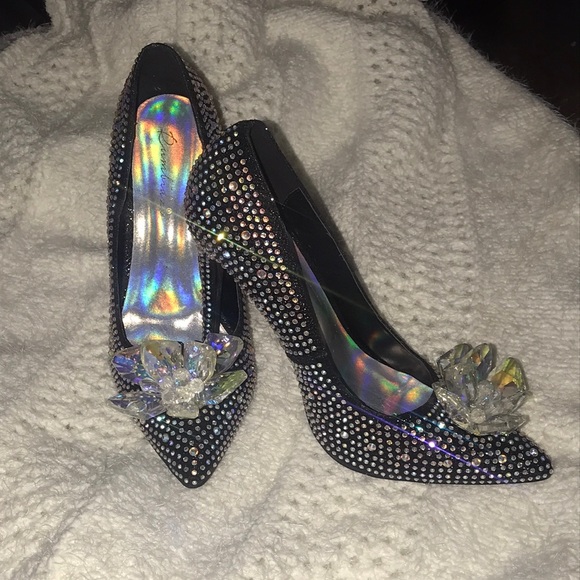 Crystal Embellished heels - Picture 1 of 3